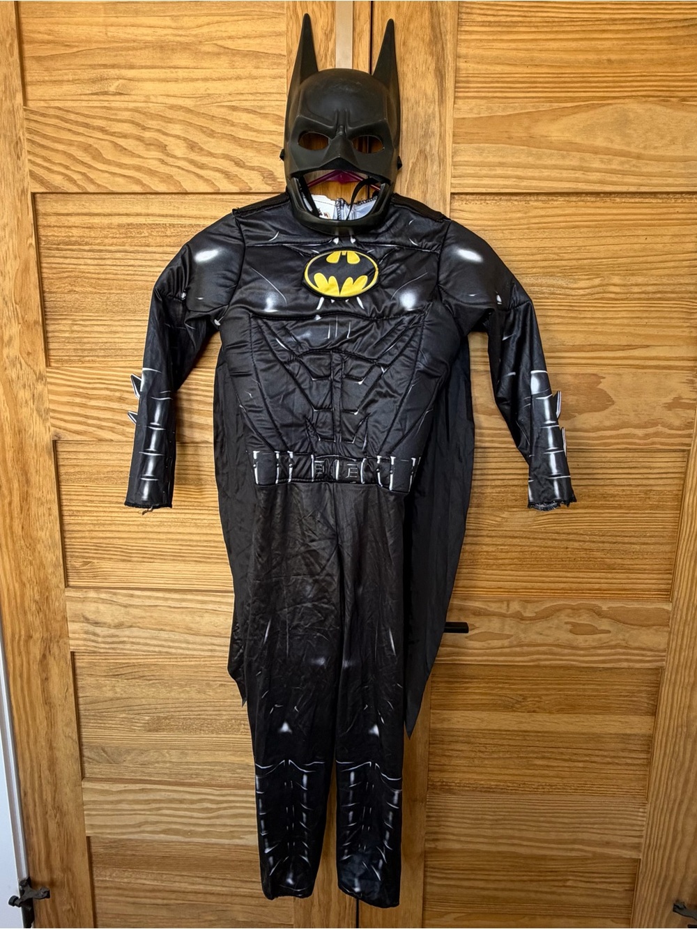 Batman Children's Muscle Chest Costume Size M (8) Jumpsuit Mask Cape